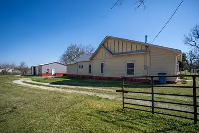 108 S Avenue C, Wortham, TX 76693 - Photo 23