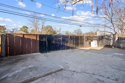 9923 Hustead Street, Dallas, TX 75217 - Photo 15