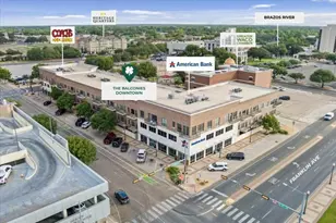 330 Austin Ave, Waco, TX 76701 - Photo 11