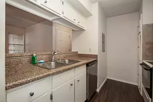 5300 Keller Springs Rd, Dallas, TX 75248 - Photo 9