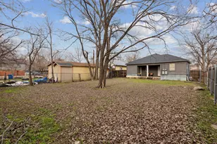 5346 Ash Ln, Dallas, TX 75223 - Photo 23