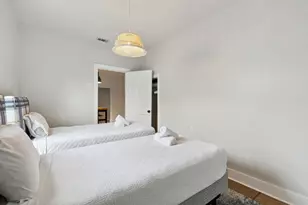 5346 Ash Ln, Dallas, TX 75223 - Photo 19