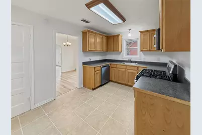 304 Texas Street, Sulphur Springs, TX 75482 - Photo 13