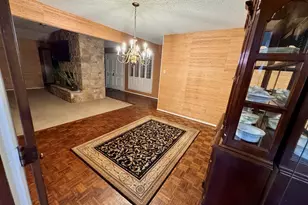 1205 Riverview Dr, Arlington, TX 76012 - Photo 13