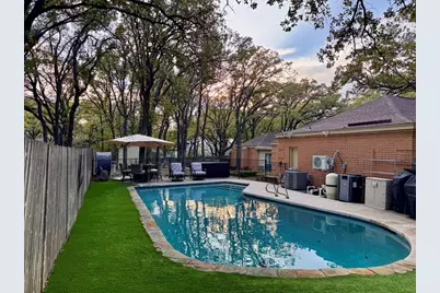 1205 Riverview Drive, Arlington, TX 76012 - Photo 9