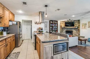 5209 Baker, The Colony, TX 75056 - Photo 9