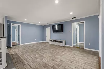 1012 Hilltop Drive, Irving, TX 75060 - Photo 9