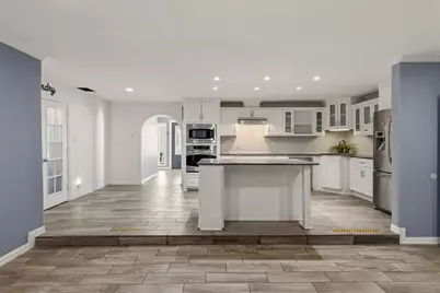 1012 Hilltop Drive, Irving, TX 75060 - Photo 5