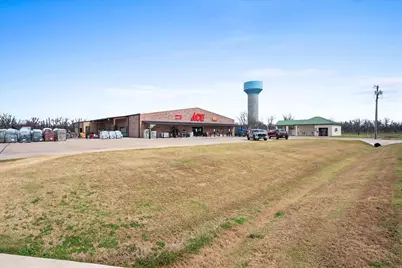 2161 E Landings N, Granbury, TX 76049 - Photo 23