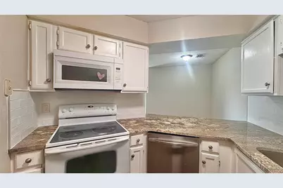 1614 Pecan Chase Circle #59, Arlington, TX 76012 - Photo 9