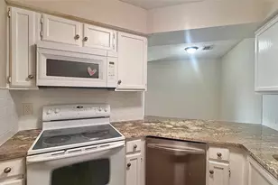 1614 Pecan Chase Cir, Arlington, TX 76012 - Photo 9