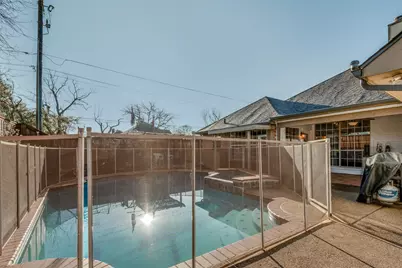 2521 Classic Court W, Bedford, TX 76021 - Photo 27