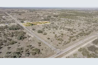121 Gilmore Court, Lipan, TX 76462 - Photo 9