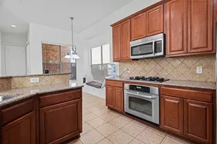 1474 Cambridge Dr, Lewisville, TX 75077 - Photo 11