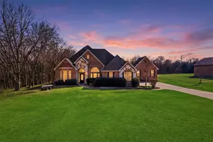 212 Green Meadow Ct, Gunter, TX 75058 - Photo 1