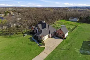 212 Green Meadow Ct, Gunter, TX 75058 - Photo 7