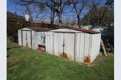 5204 Curzon Avenue, Fort Worth, TX 76107 - Photo 5