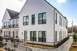 129 Gdn Ct E, Arlington, TX 76013 - Photo 3