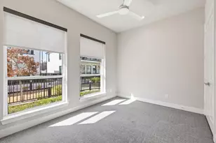 129 Gdn Ct E, Arlington, TX 76013 - Photo 17