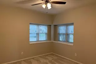 610 Canterbury St, Euless, TX 76039 - Photo 7