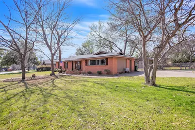 709 Hurstview Drive, Hurst, TX 76053 - Photo 27