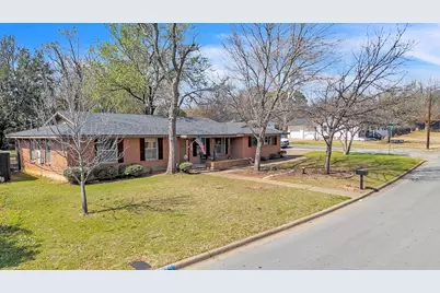 709 Hurstview Drive, Hurst, TX 76053 - Photo 3