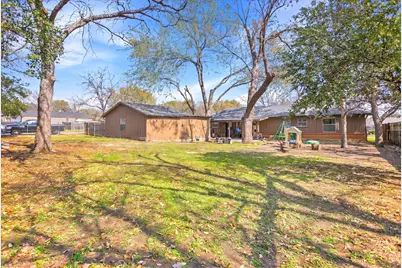 709 Hurstview Drive, Hurst, TX 76053 - Photo 19