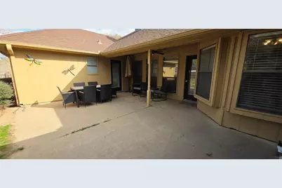 1806 Hogan Lane, Mt Pleasant, TX 75455 - Photo 9