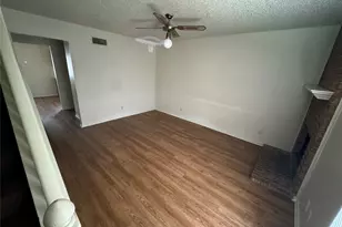 5837 Shadydell Dr, Fort Worth, TX 76135 - Photo 9