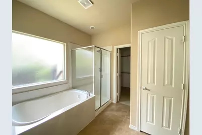 10908 Middleglen Road, Fort Worth, TX 76052 - Photo 11