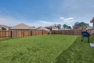 505 Lowery Oaks Trl, Fort Worth, TX 76120 - Photo 25