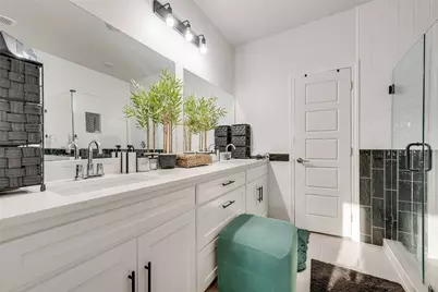 4225 Elkins Avenue, Lancaster, TX 75134 - Photo 17