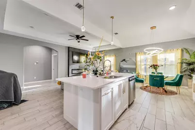 4225 Elkins Avenue, Lancaster, TX 75134 - Photo 9