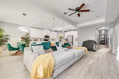 4225 Elkins Avenue, Lancaster, TX 75134 - Photo 5