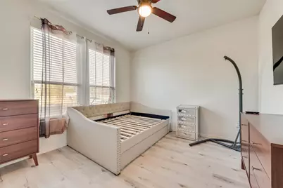 4225 Elkins Avenue, Lancaster, TX 75134 - Photo 11