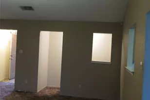 6609 Yolanda Dr, Fort Worth, TX 76112 - Photo 9