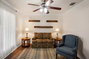 729 SW Sunnybrook Dr, Burleson, TX 76028 - Photo 11