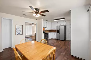 729 SW Sunnybrook Dr, Burleson, TX 76028 - Photo 19