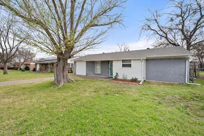 729 SW Sunnybrook Drive, Burleson, TX 76028 - Photo 1