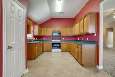 5518 Chimney Rock Drive, Arlington, TX 76017 - Photo 19