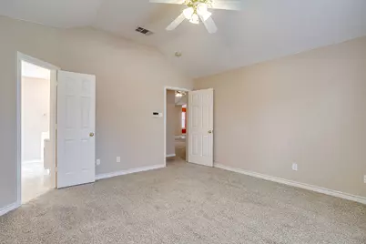 5518 Chimney Rock Drive, Arlington, TX 76017 - Photo 7