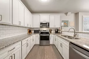 209 Belleville Dr, Lewisville, TX 75057 - Photo 13