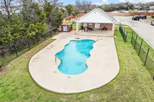 209 Belleville Dr, Lewisville, TX 75057 - Photo 27