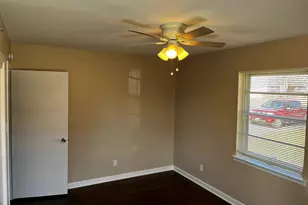 8907 Rustown Dr, Dallas, TX 75228 - Photo 13