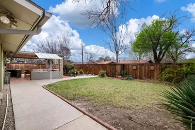 917 Warfield Way, Richardson, TX 75080 - Photo 37