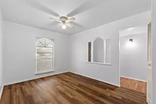 2918 Pinewood Dr, Garland, TX 75044 - Photo 7