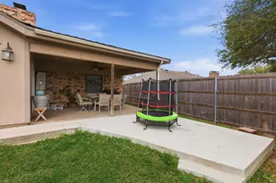 433 Overcrest Dr, Benbrook, TX 76126 - Photo 33