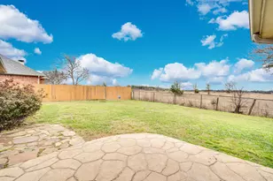 1305 Louise Ln, Ennis, TX 75119 - Photo 23