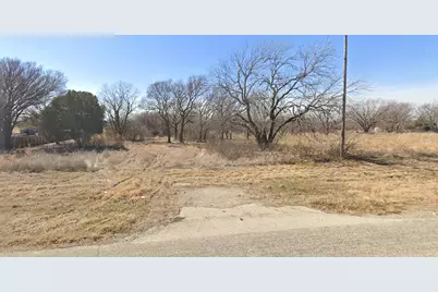 1799 N 81, Bowie, TX 76230 - Photo 1