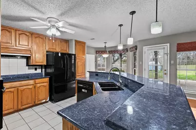 4914 Creekridge Lane, Garland, TX 75043 - Photo 11